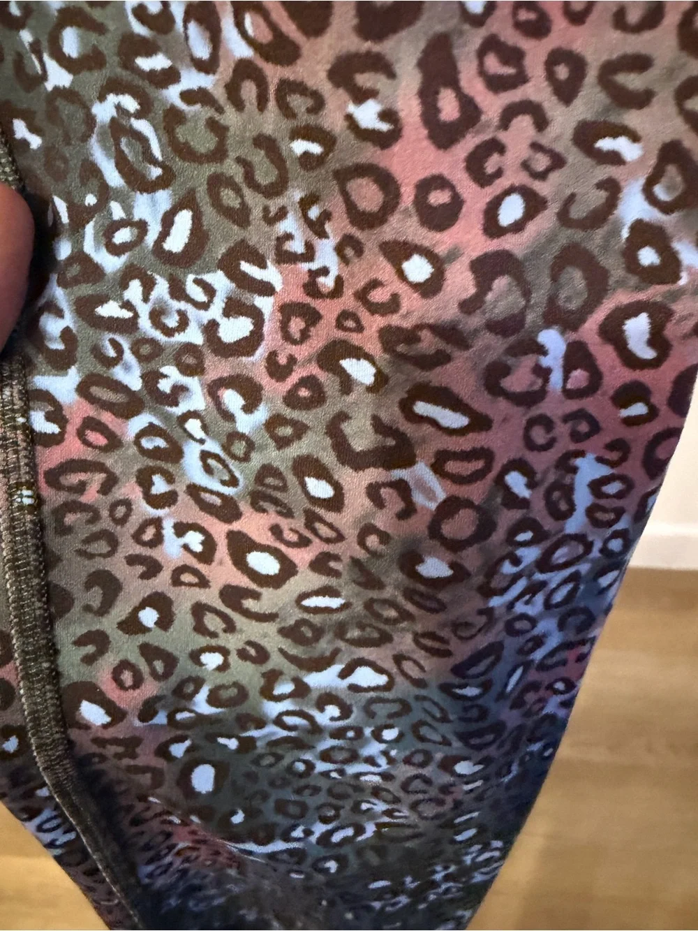 354. Lululemon Wonder Train Leggings